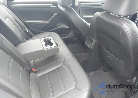 2017 Volkswagen Passat 1.8T R-Line from USA, damaged, VIN 1VWDT7A39HC025397